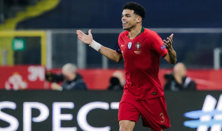 サッカーファンの好き嫌いが最も分かれる！？「8人の愛憎選手」｜写真8