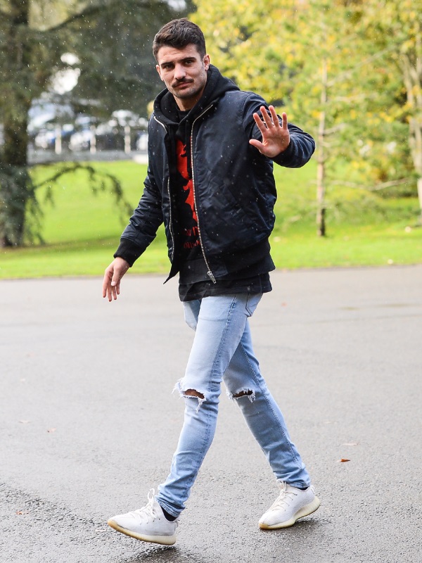 カンテがおしゃれ化？フランス代表選手たちの「冬私服」がこれ｜写真6