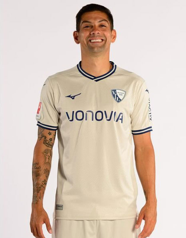 ミズノが新サプライヤー！浅野所属のボーフム、2022-23「新ユニフォームまとめ」｜写真6