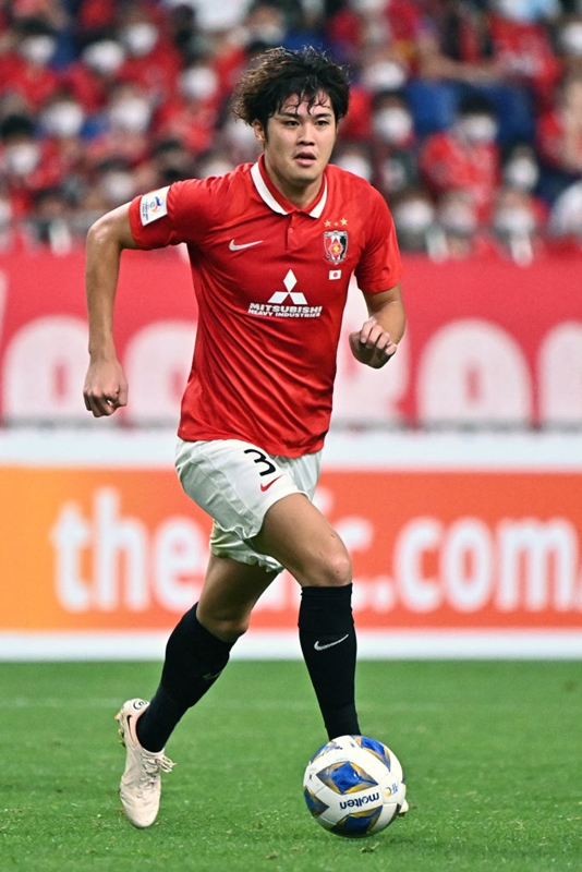 守田英正に続け！流通経済大学サッカー部出身の「最強ベストイレブン」はこれ｜写真6