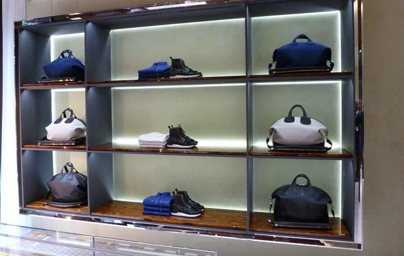 一流サッカー選手御用達、ジバンシィのパリ店に行ってみた｜写真6