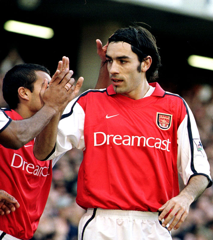 「日本企業が胸スポンサー」の最高にカッコいいユニフォーム5選｜写真3