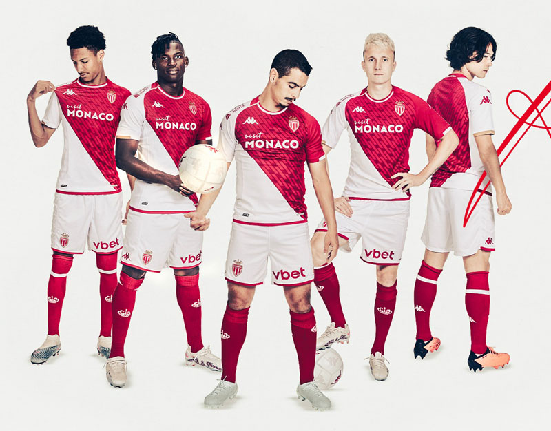 南野拓実が登場！モナコが23-24新ユニフォーム発表　王妃デザインの“55度ライン”が美しい｜写真7