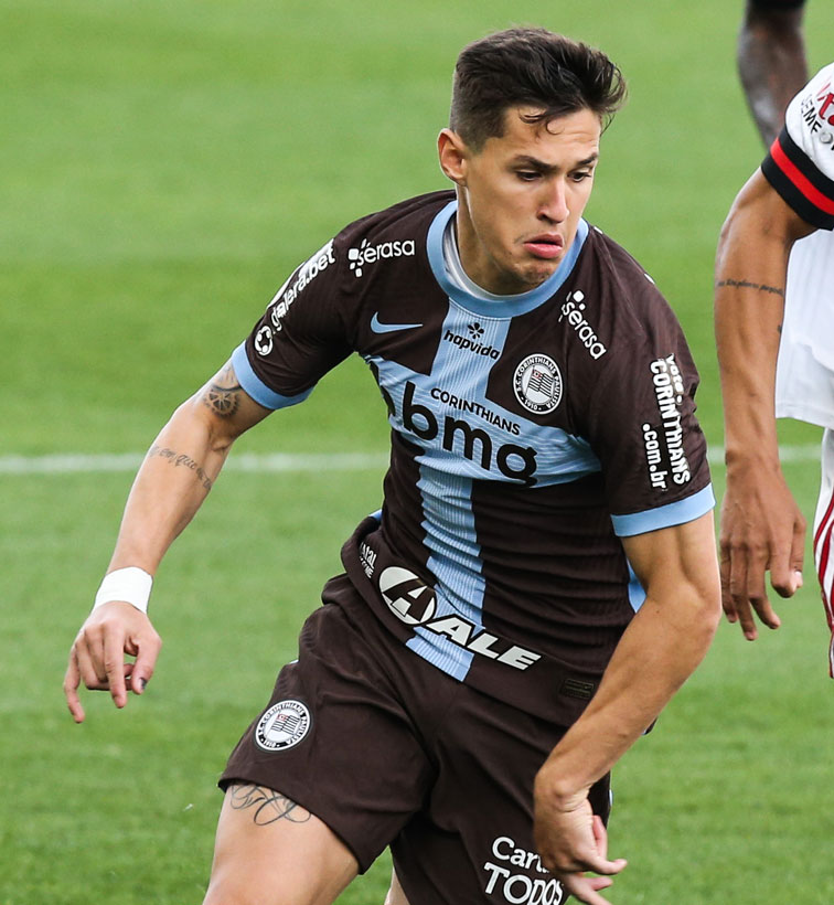 最高にかっこいい「荘厳なる十字デザイン」ユニフォーム9選｜写真3