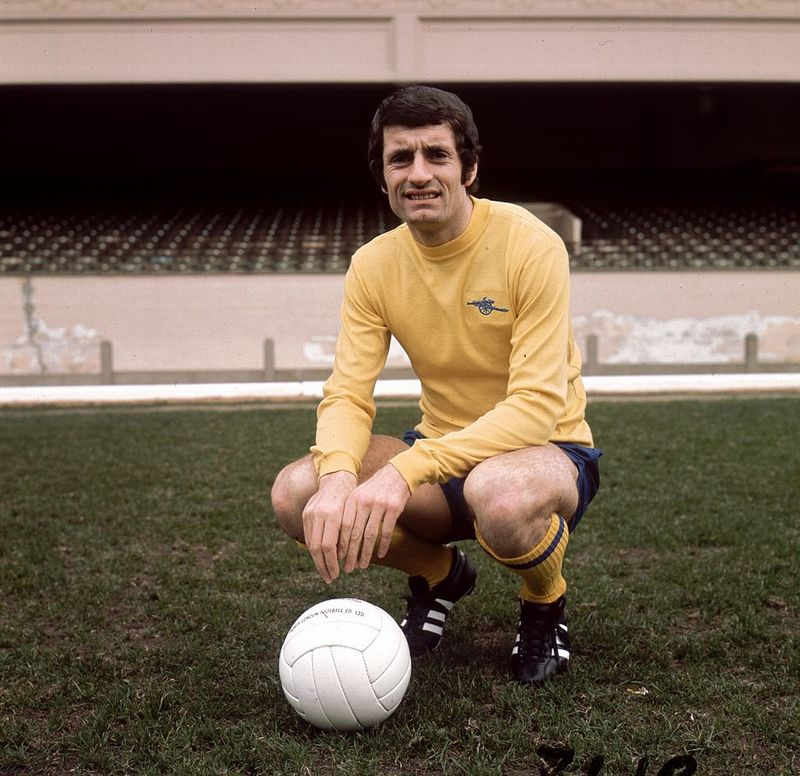 冨安も入れ！アーセナル「歴史上最高のDF」TOP10｜写真3