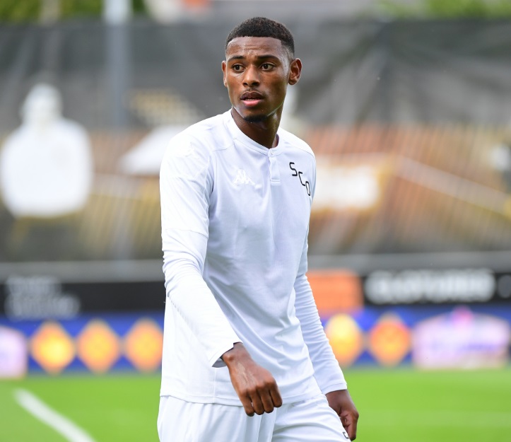 日本代表も！サッカー史上最高の「超シンプルデザインユニフォーム」TOP11｜写真12