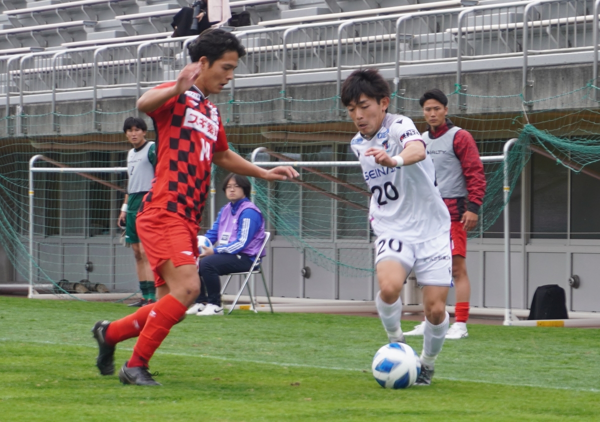 【現地取材】地域CL1次ラウンド初戦、東北代表の弘前は試合終了間際の痛恨の被弾で全社覇者の刈谷と1-1の痛み分け｜写真2