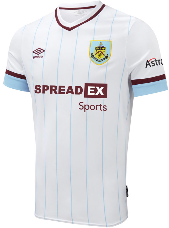 バーンリーの21-22新ユニフォーム！アウェイはクラシックな好デザイン｜写真4