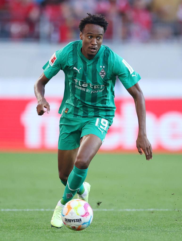 来週ついに再開！「ドイツ・ブンデスリーガで今“最強スピード”の10名」｜写真9