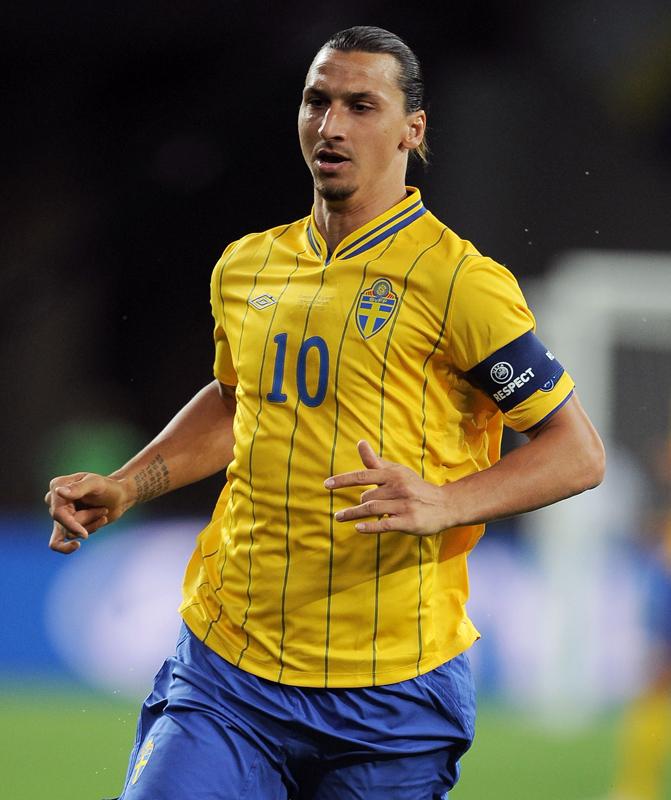 祝・40歳記念！イブラヒモヴィッチの歴代「かっこいいユニフォーム姿」10選｜写真10