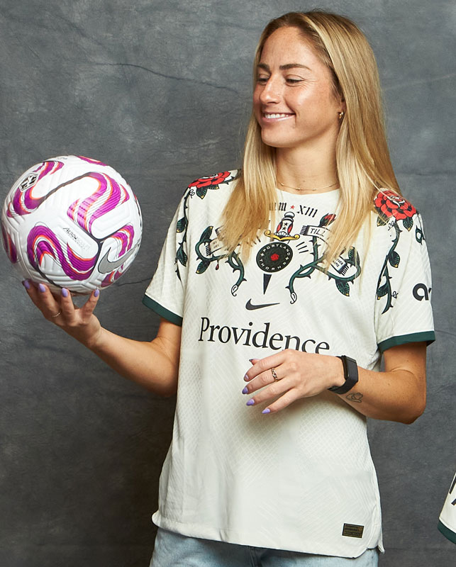 なでしこ選手もプレー！世界最強女子リーグ“NWSL”の「オシャレすぎるユニフォーム」7選｜写真14