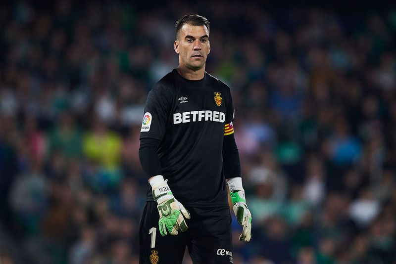 ウイイレ2020「フライパス最強のゴールキーパー」TOP10｜写真3