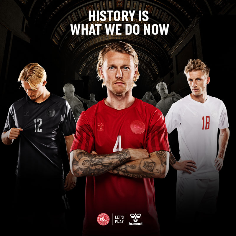 驚愕の“ステルス”仕様！デンマーク代表、カタールW杯に向けた新ユニフォームを発表｜写真12