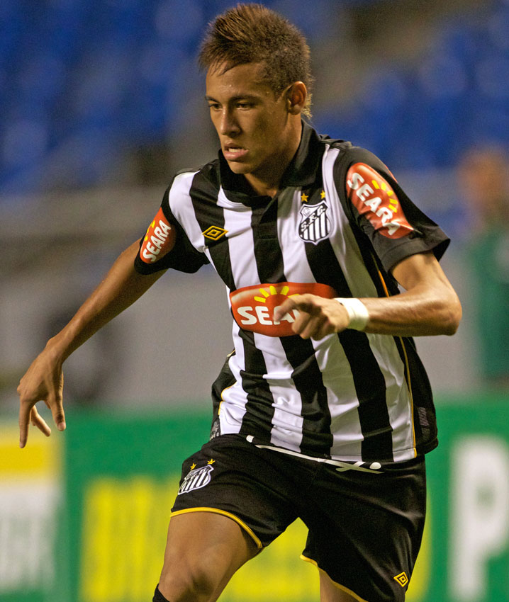 干支がウシなので！最高にかっこいい「白黒ユニフォーム」10選｜写真8