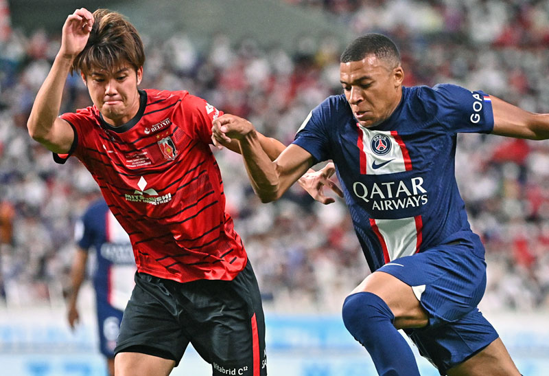 まだ買えるぞ！川崎F、浦和、G大阪の「PSG戦限定ユニフォームまとめ」｜写真4