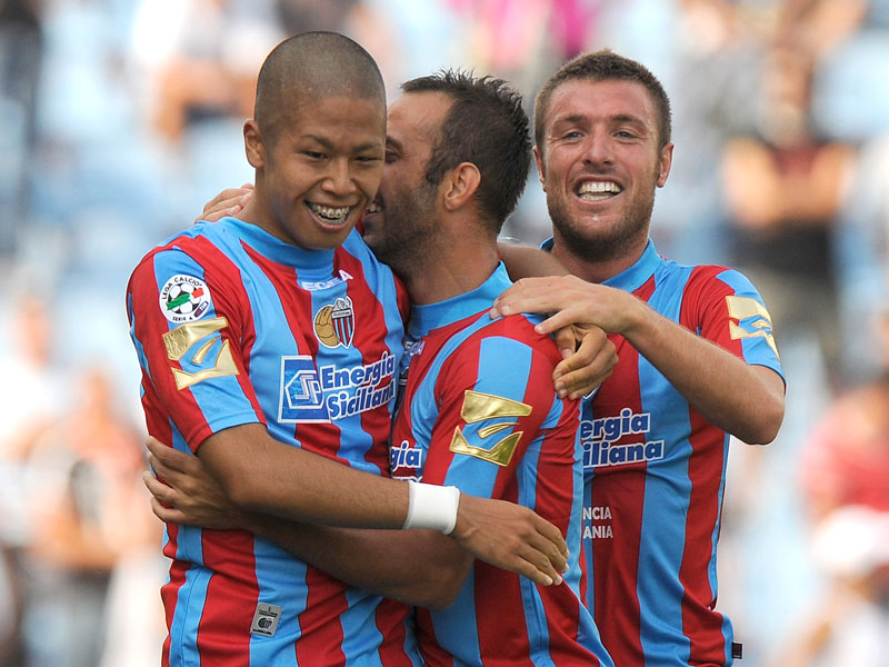 キングカズから始まった「セリエAの日本人選手」をユニフォーム姿で振り返る｜写真12