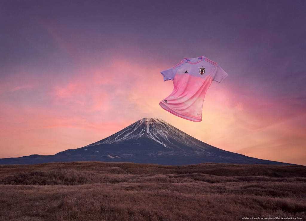 【インタビュー】サッカー日本代表、「Y-3」新ユニフォーム制作秘話！コラボの裏側とアディダス ジャパン担当者が込めた“熱き”想い｜写真10