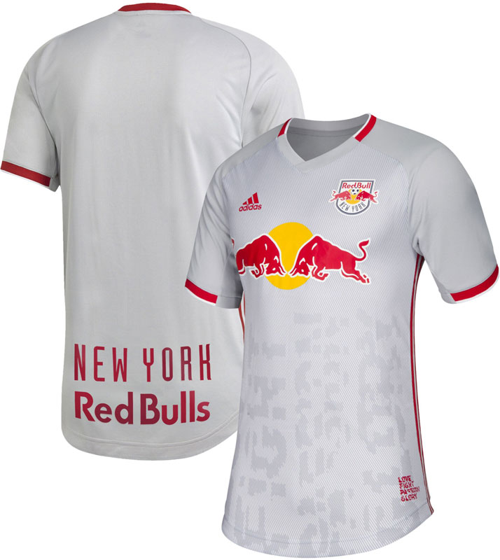 NYレッドブルズ、鮮烈すぎる新ユニフォームを発表！人気プロゲーマーもモデルに｜写真6