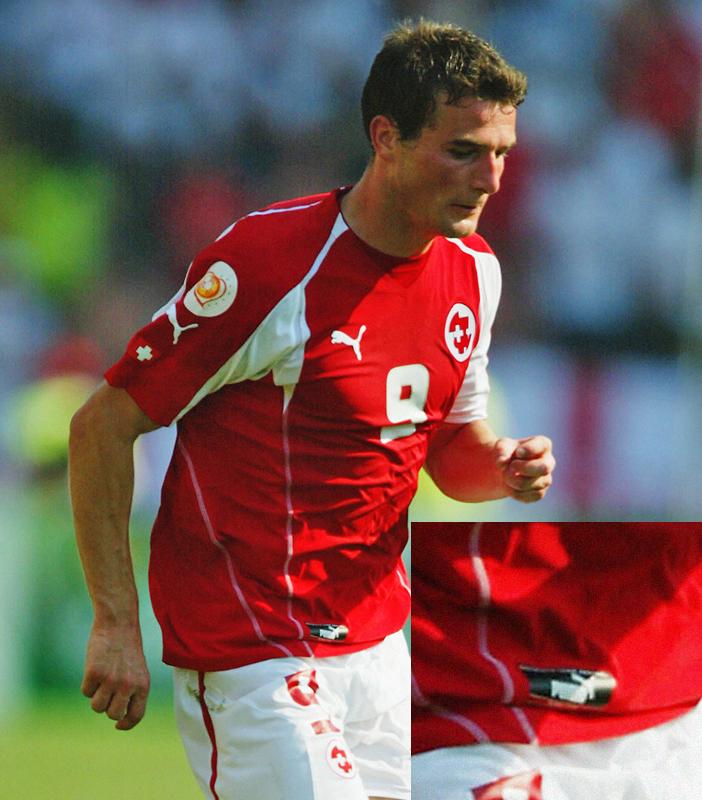 「スイス代表、レプリカユニを着る」 いま推したい“懐かしユニフォーム”｜写真4