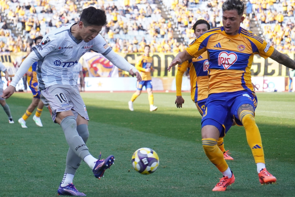 【インタビュー】ヴィッセル神戸移籍決断のブラウブリッツ秋田FW小松蓮「未知数なので、すごく楽しみ」J2最強ストライカーが歩んだ軌跡｜写真12