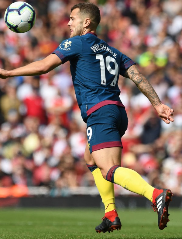 イニエスタ＆トーレスも！今季スパイクブランドを変えた大物選手たち｜写真10