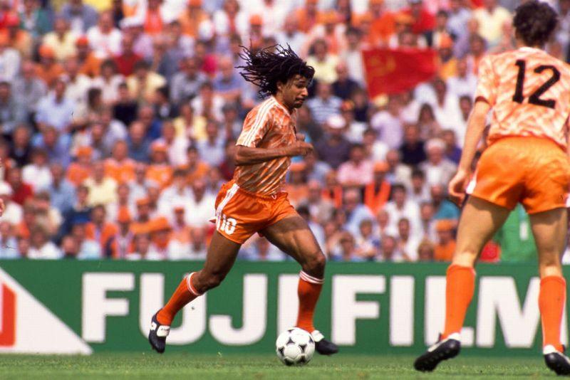 ウイイレ2020「身長190cm以上のドリブル最強TOP10」｜写真9