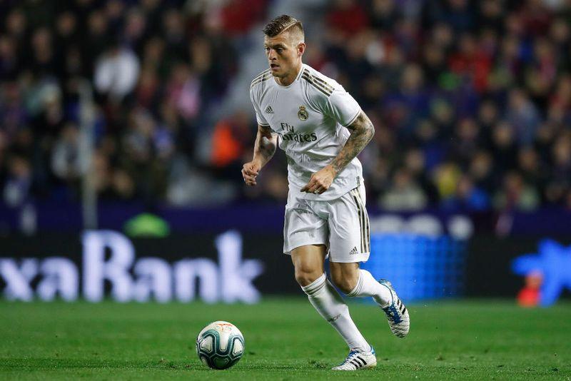 ウイイレ2020「決定力最強のボランチ」TOP10｜写真13