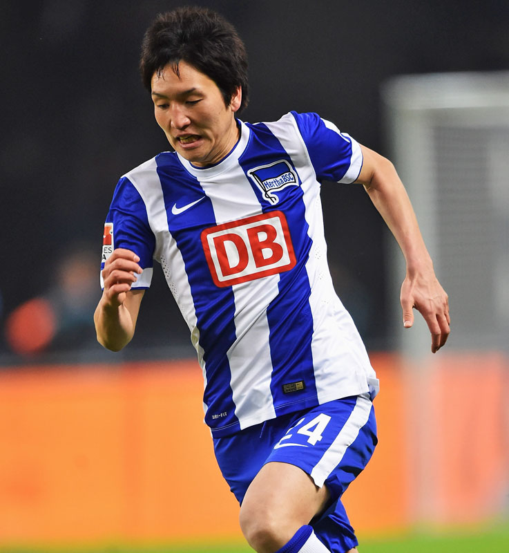 日本代表選手、ちょっと懐かしい「海外でのユニフォーム姿」10選｜写真9