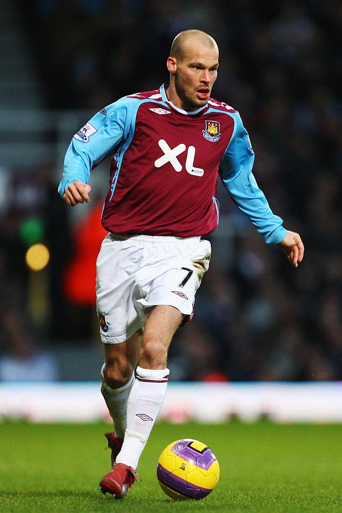 なぜか「突然活躍できなくなったプレミアリーグのスター」10名｜写真7