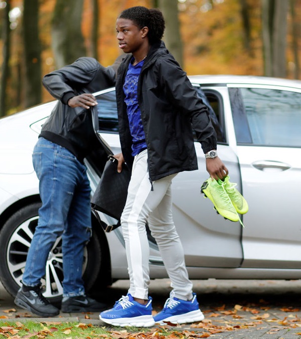  堂安の同僚もいるぞ！オランダの若手選手たちは、こんな私服を着てる｜写真10