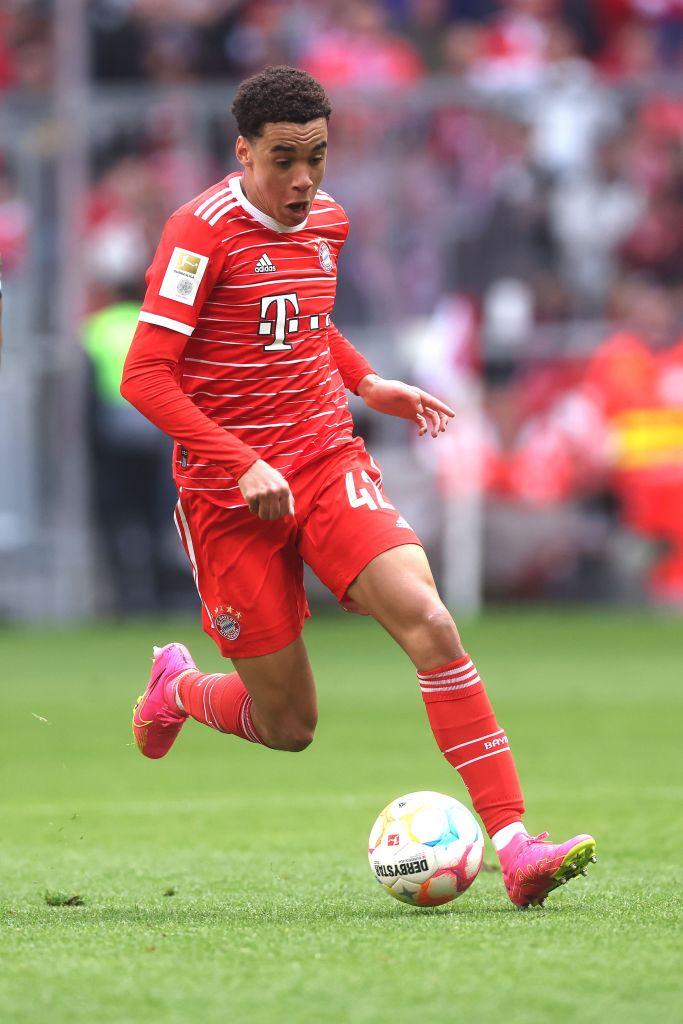 バイエルンの「下部組織出身ベストイレブン」。ベッケンバウアー、ラーム、アラバ…｜写真11