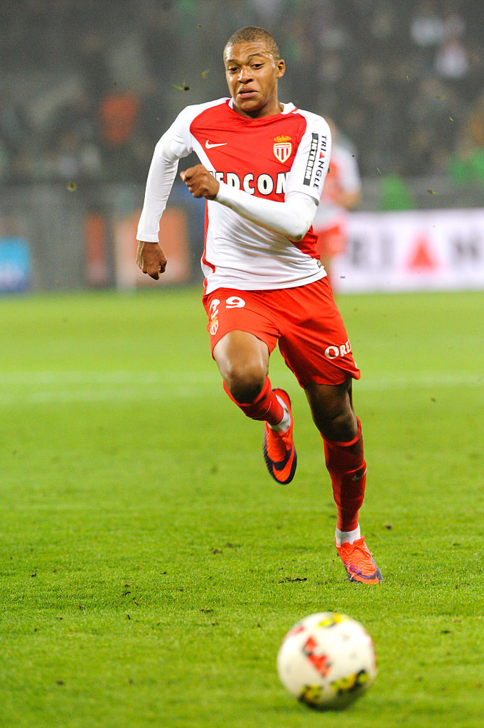 ヴェンゲル監督が「アーセナルで獲得失敗した最強スーパースター」ベスト11｜写真11