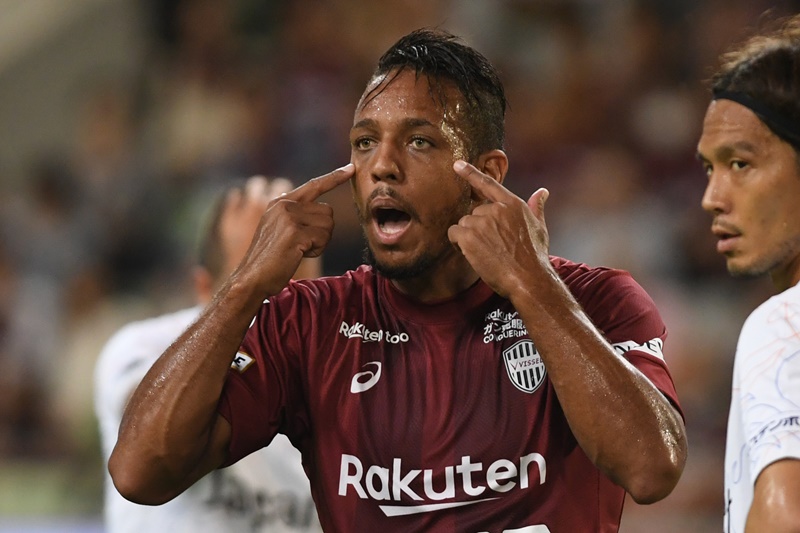 サッカーは頭を使え！今、「利き足は頭」と呼べる選手を選んでみた｜写真2