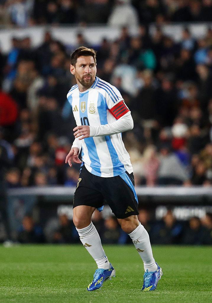 ロナウドvsメッシ！「代表チームでのゴール数が最も多い選手」5名｜写真4