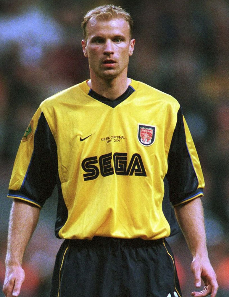 UEFAヨーロッパリーグで躍動した「日本企業ロゴ」ユニフォーム7選｜写真5