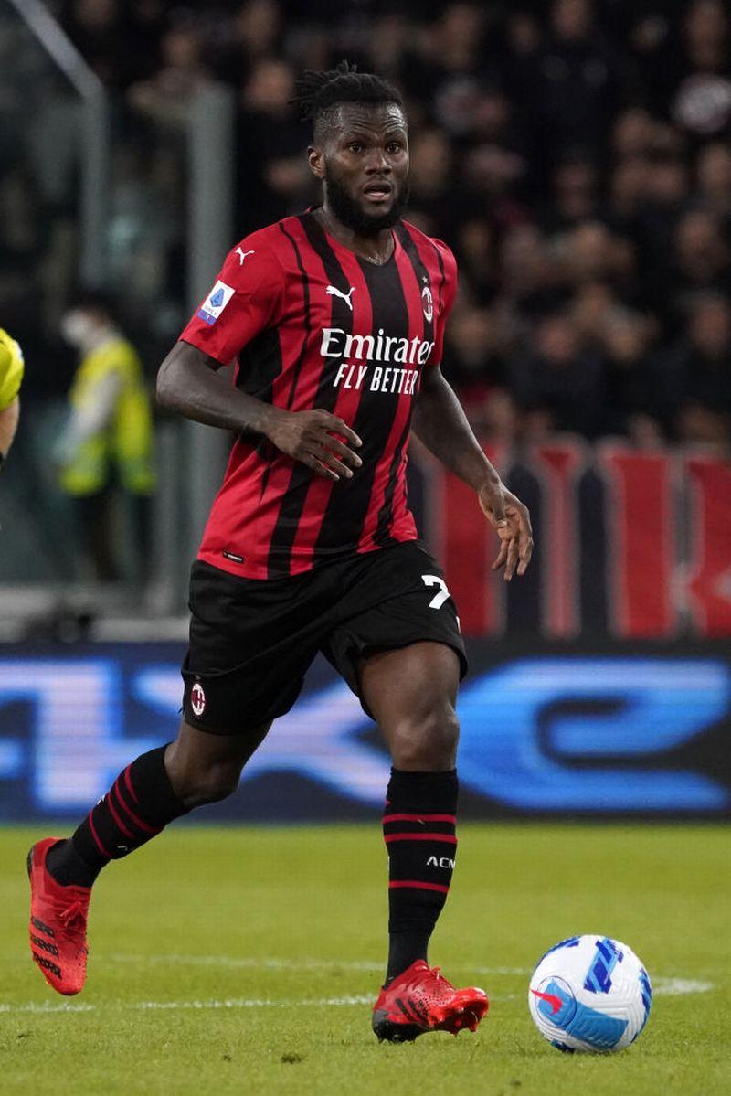 今、最も「完全無欠に近い」MFベスト5｜写真2