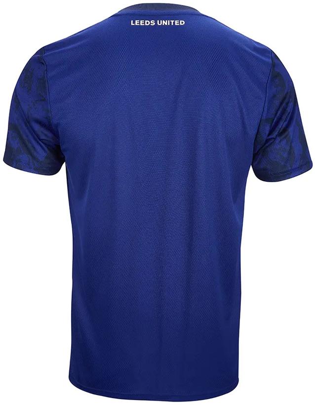 今季もプレミア！リーズ・ユナイテッド、21-22新ユニフォームは「エンブレム色」｜写真5