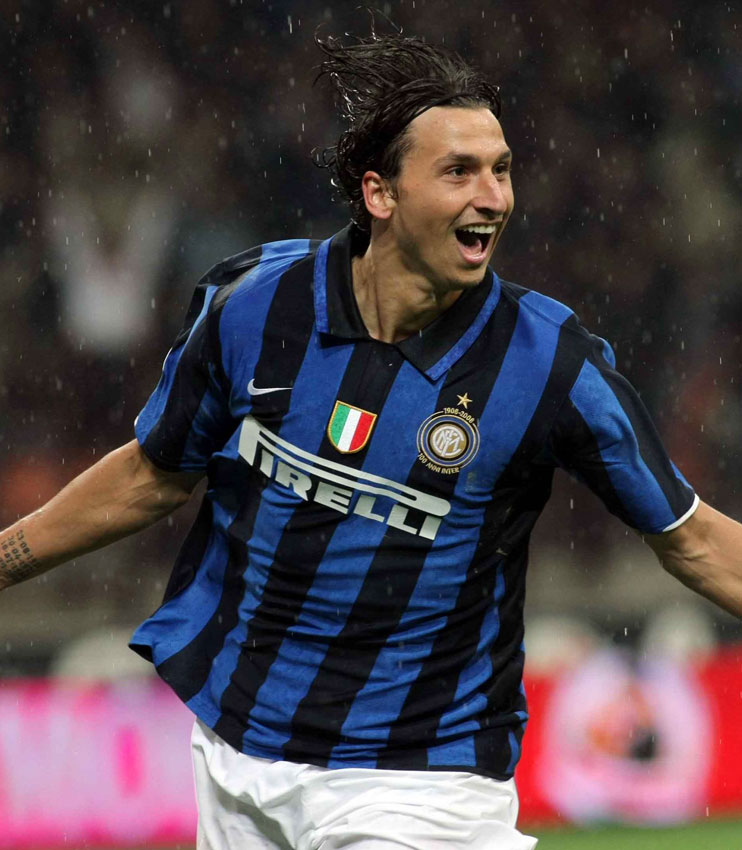 インテル、最高にかっこいい「PIRELLIの胸ロゴ」ユニフォーム10選｜写真4