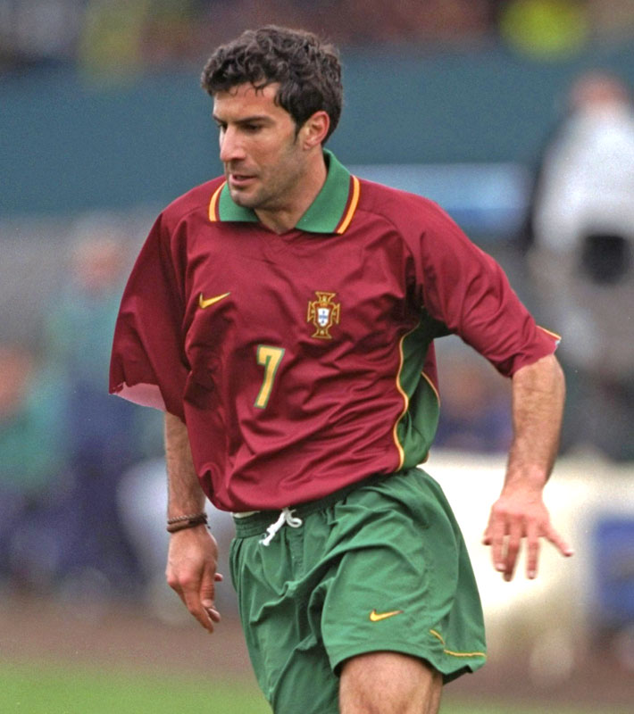 傑作の漆黒ユニも！ポルトガル代表、「最高にかっこいいユニフォーム」9選｜写真2