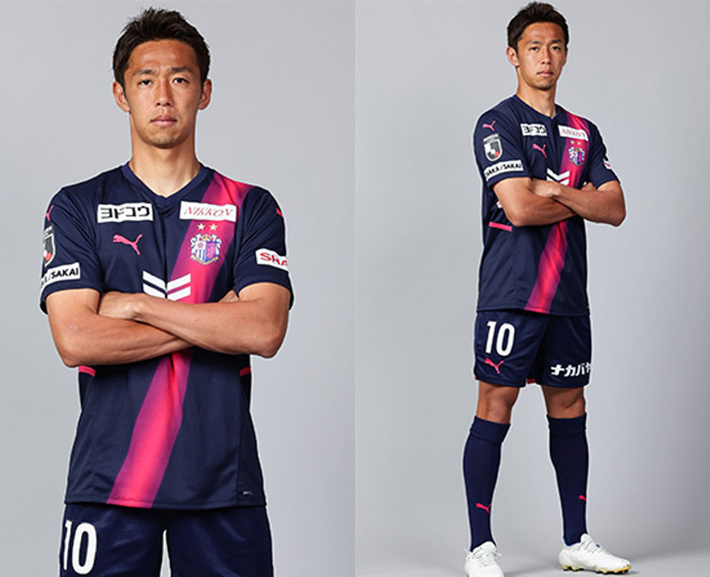 セレッソ大阪、2022夏限定ユニフォームを発表！大胆な「ピンクたすき」デザイン｜写真3