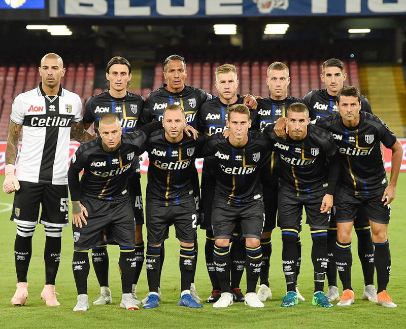 パルマの2018-19ユニフォーム、ジャッロブルーのボーダー「誕生20周年」に！｜写真12