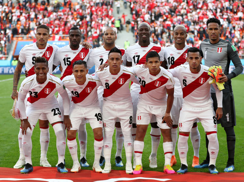 24チームがシャツを変更！Ｗ杯全チーム「集合写真まとめ」GS第2節｜写真12