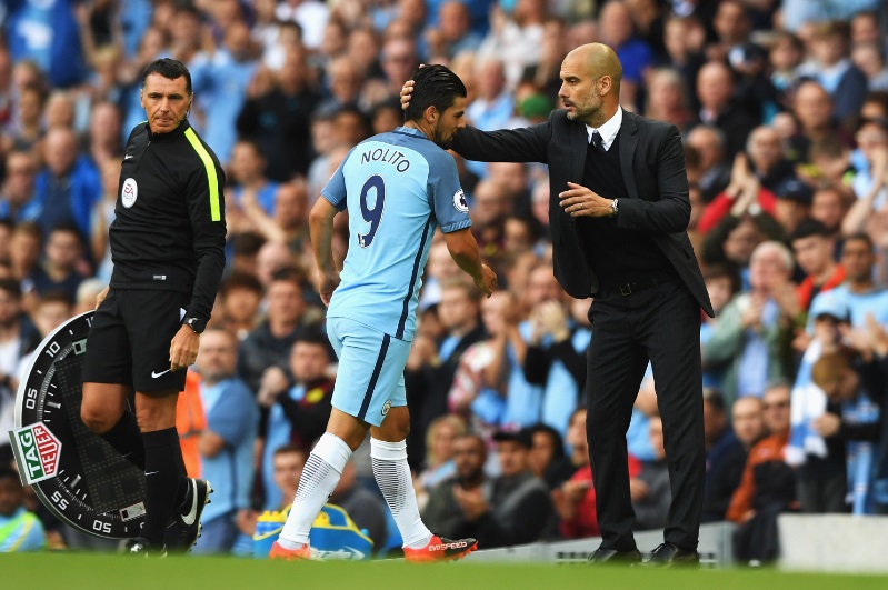 三笘薫だけじゃない！「奇妙な背番号9」を背負った9人の選手｜写真4