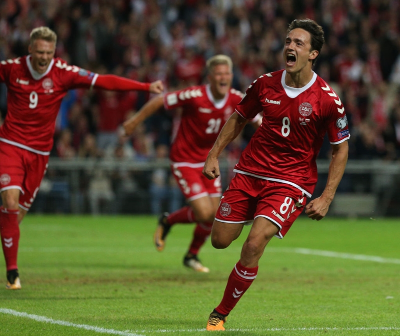 サッカーの“色”に合うスニーカーってどれくらいある？『Hummel』で調べてみた｜写真7