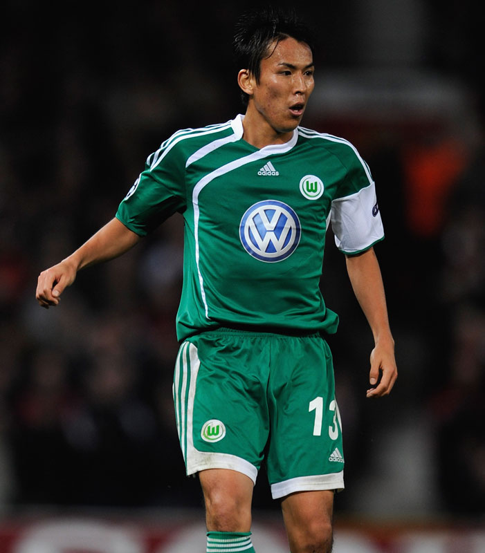 ブンデス12季目！長谷部誠「2008-18 全11シーズン」をユニフォーム姿で振り返る｜写真7