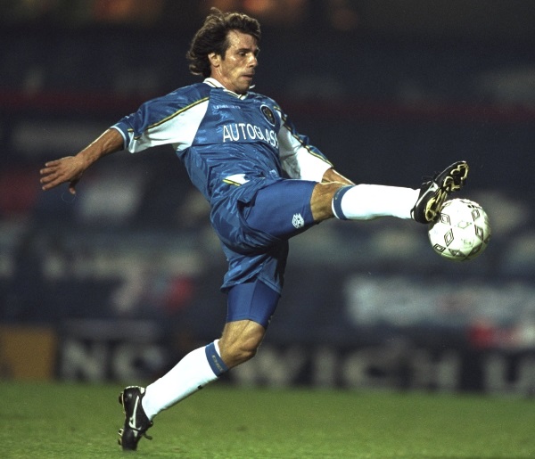 ベッカムにマラドーナも！「日本のスパイク」を履いた世界のスター選手たち｜写真8