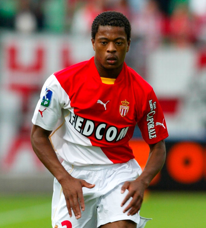 南野拓実の新天地！モナコの「最高にかっこいいユニフォーム」10選｜写真10