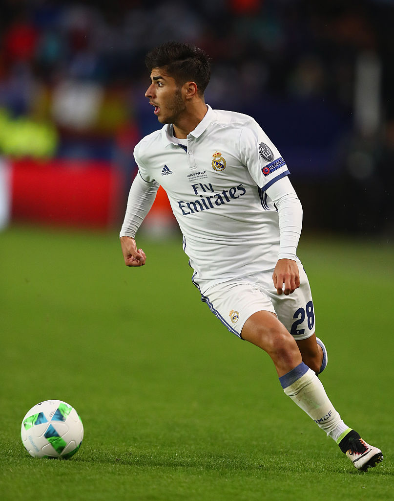 バルセロナが「取り逃した」選手10名と、その代役｜写真2