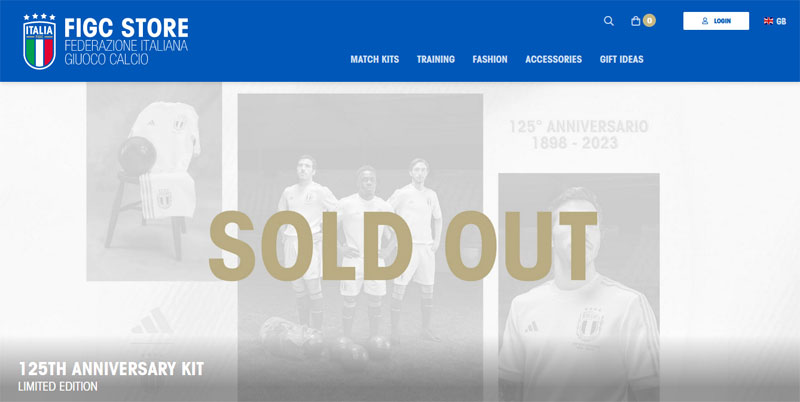 イタリア代表、優雅な125周年記念ユニがデビュー！“選手用”は「どうして少し違ったのか」｜写真8