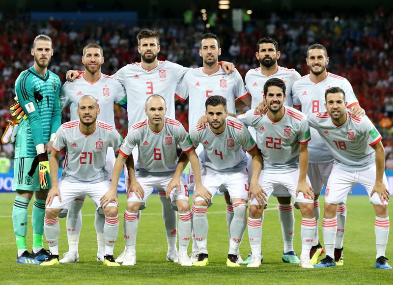 マニアは永久保存版！Ｗ杯全チーム「集合写真まとめ」GS第1節｜写真8